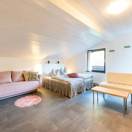 With A Shared Sauna In Apartment Bichlbach
